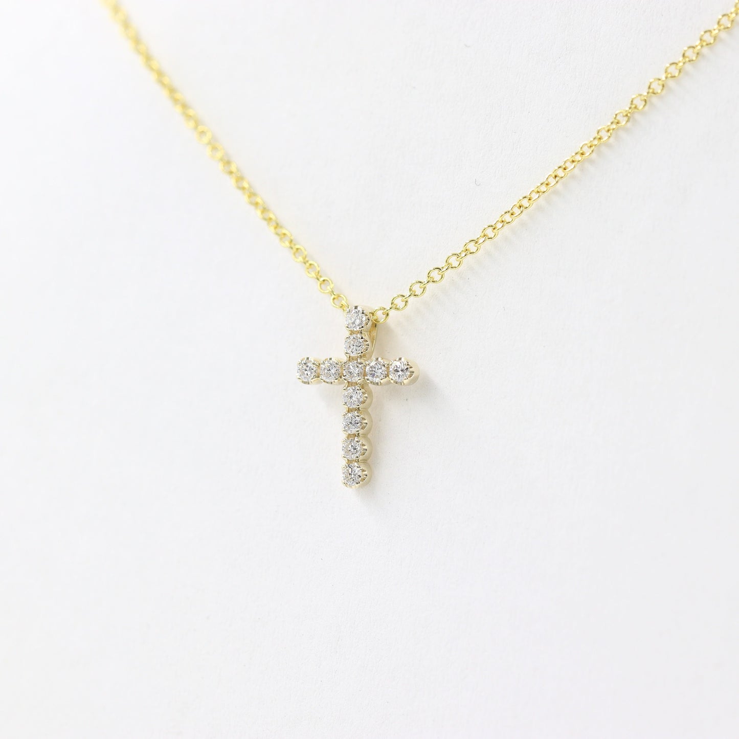 Round Natural Diamond Necklace/Dainty Simple small Cross Necklace/Adjustable Length/14K Gold 0.1ct Diamond Cross Necklace/Anniversary Gift