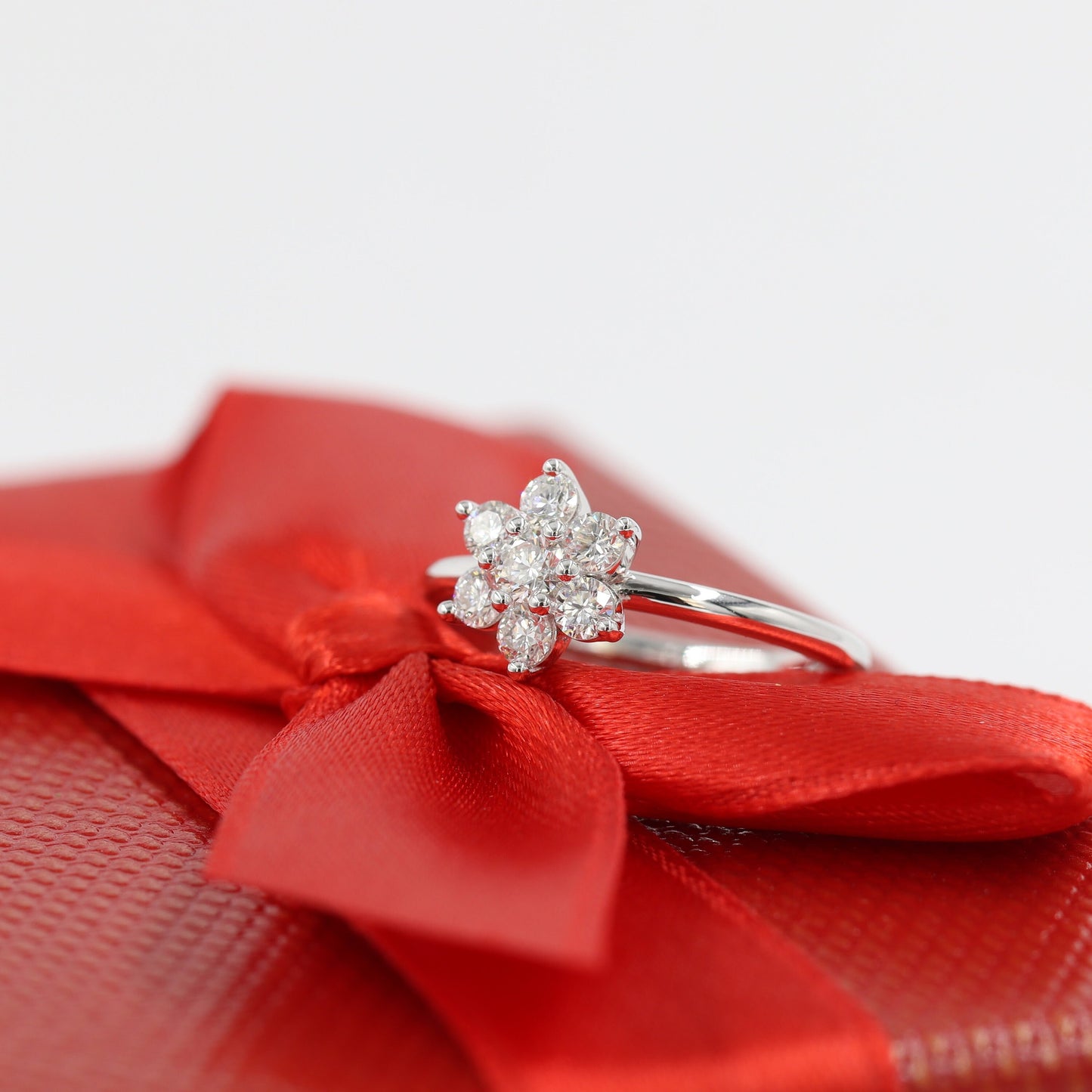 Flower Natural Diamond Anniversary Ring /14K gold flower Diamond Ring / Unique Engagement Ring / Anniversary Ring
