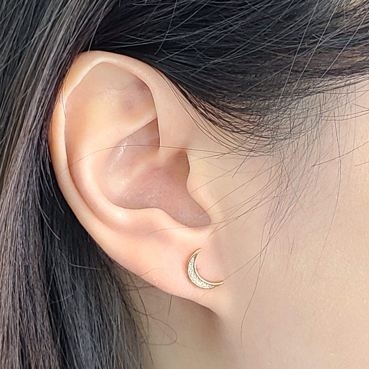 14k Gold Natural Diamond Crescent Moon Stud Earrings: Dainty Celestial Jewelry