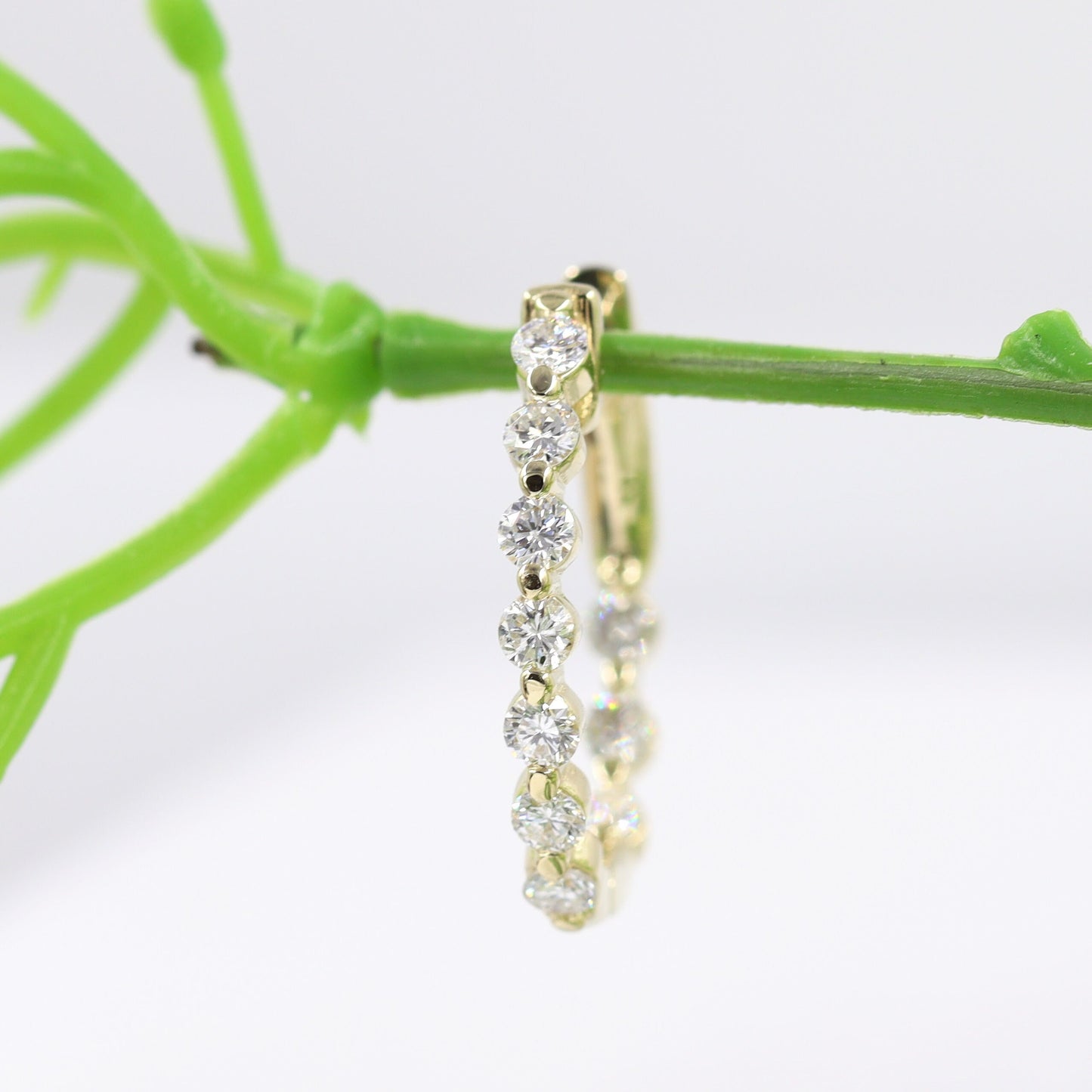 1ct Single prong  Natural Diamond Huggie Earrings/Diamond Hoop Earrings/Diamond Huggie Hoop Earrings/Anniversary gift /Diamond Hoop Earrings