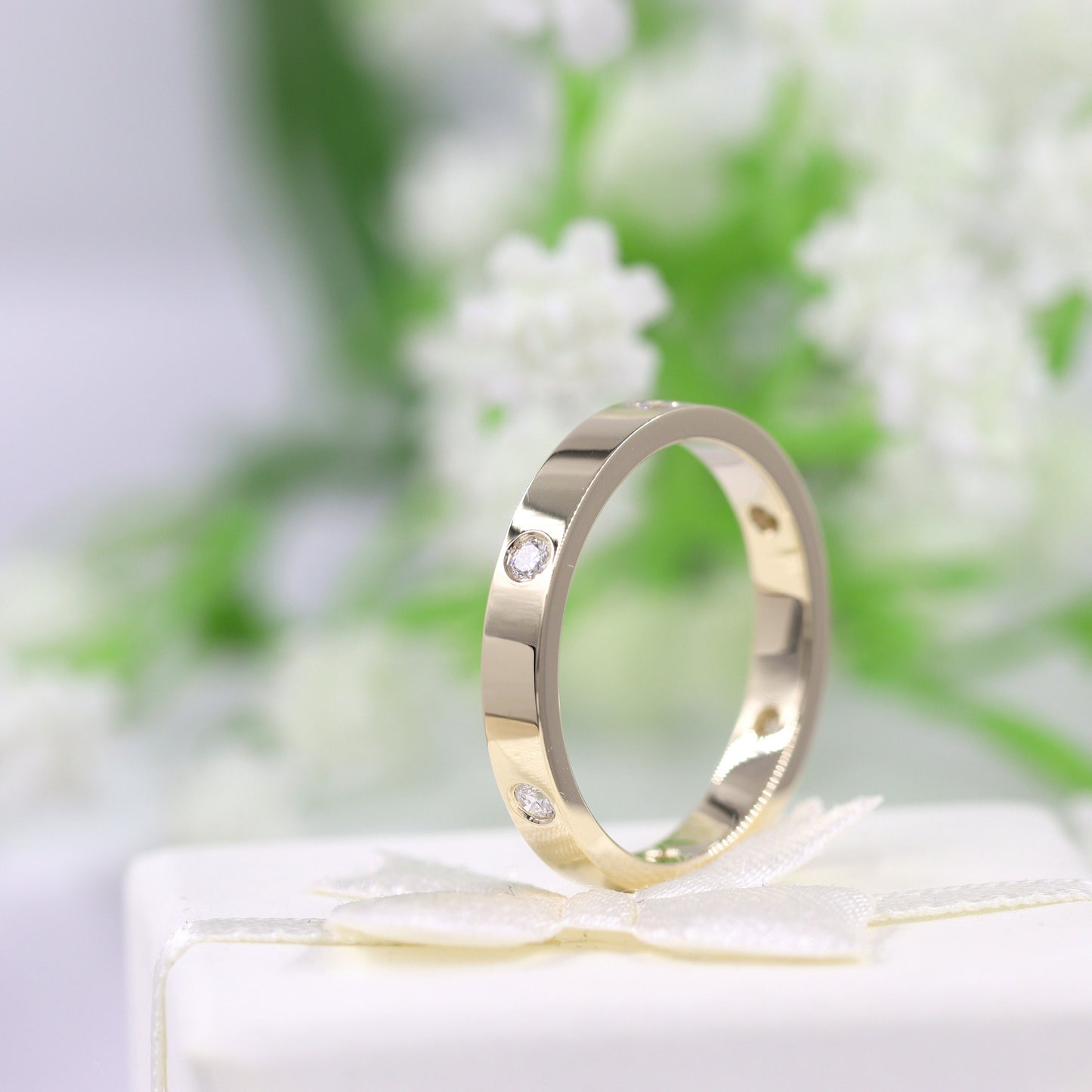 14K Gold Flat Natural Diamond 3mm Wedding Band: Six Diamonds Band - Anniversary Ring