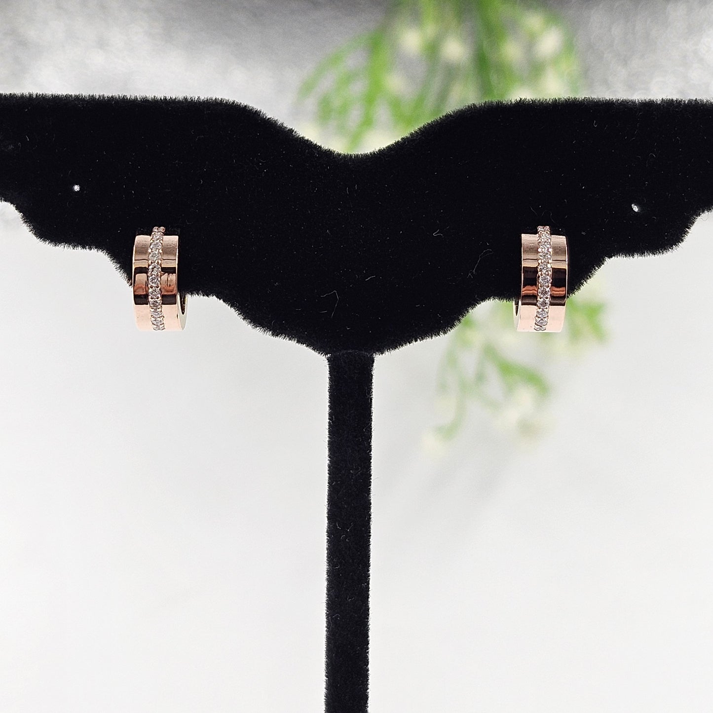 Diameter 11mm Natural Diamond Hoop Earrings/4.5mm Width Hoop Earrings/Diamond Huggies/14k,18K  Gold Diamond Huggie Hoops/Anniversary gift