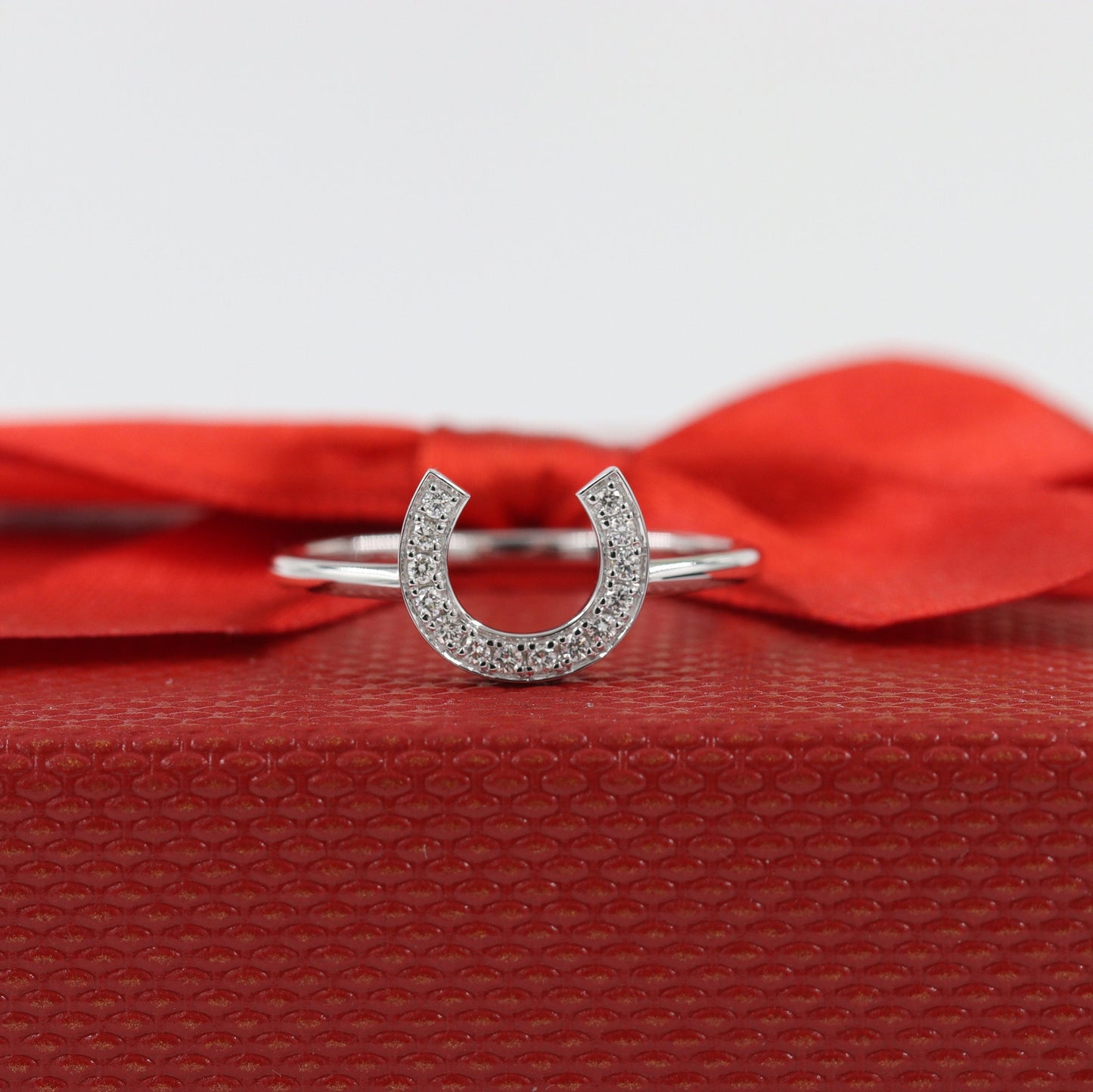 Horse shoe Natural Diamond Ring /Unique Band/14K Solid Gold Diamond Horse shoe Ring/Anniversary Gift