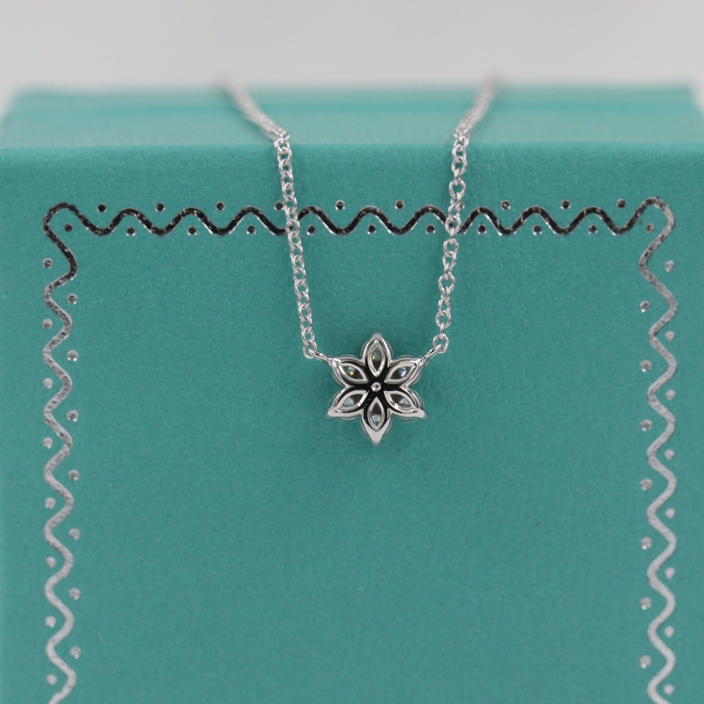 Natural Diamond Necklace/Flower 0.25ct Natural Diamond Pendant /14K Solid Gold Natural Diamond Snowflake Pendant - Anniversary gift