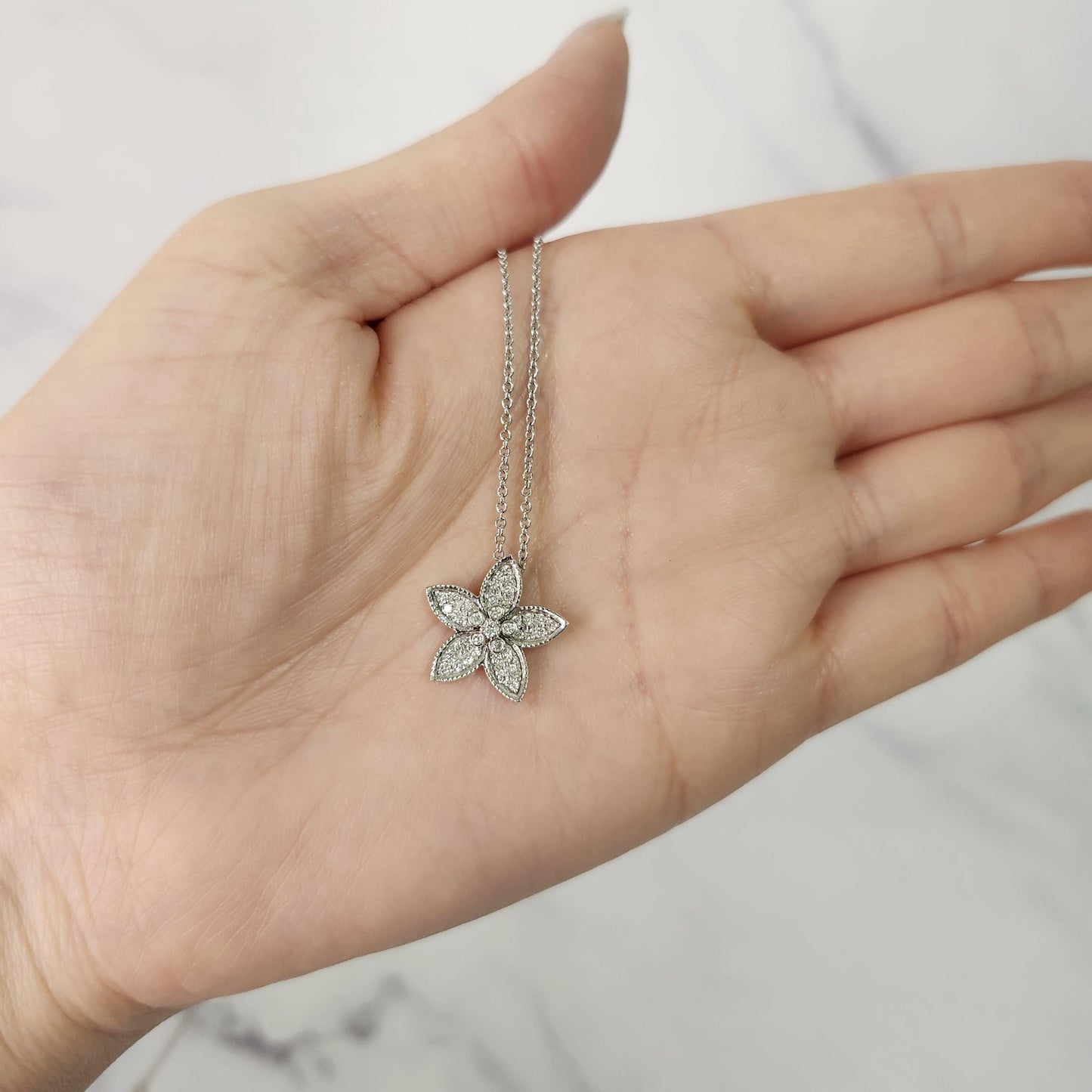 Flower Petal Diamond Charm Necklace / Round Diamond Flower Pendant / 14K Solid Gold Natural Diamond Pendant / Anniversary Gift