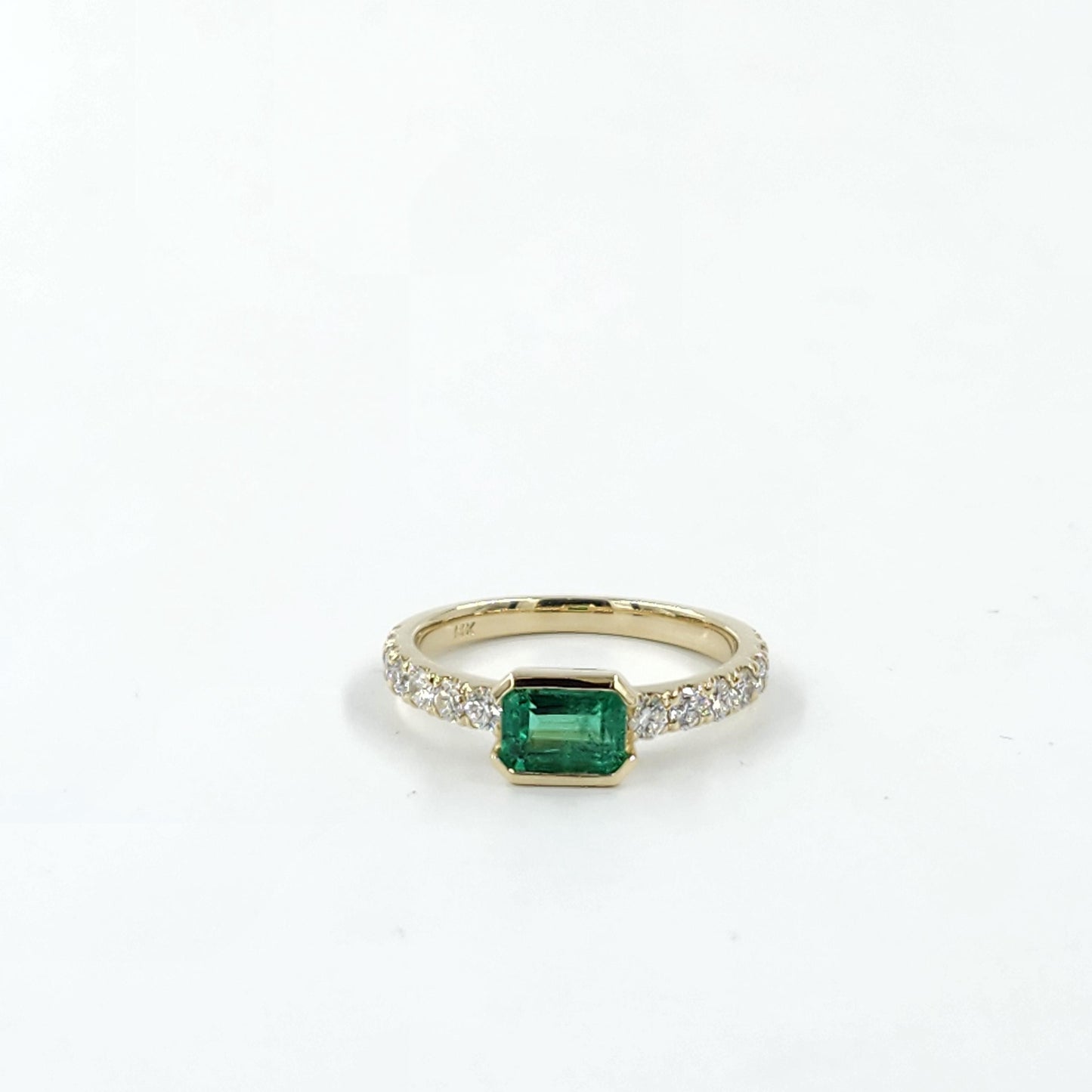 Handmade 14K Gold Emerald Ring with Natural Diamond - Anniversary Gift