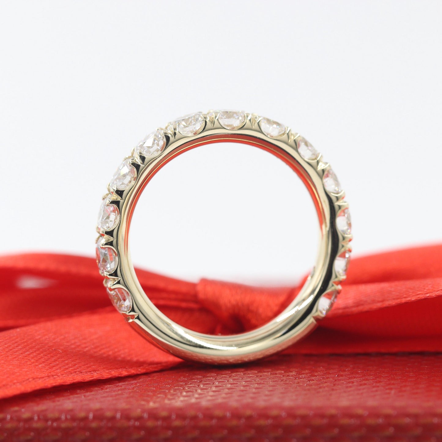 Round Diamond 3/4 Eternity Wedding Band - 14k Gold Diamond 3.9mm Width Stackable Band - Anniversary Ring