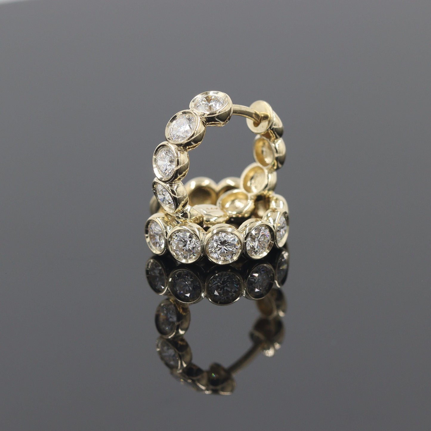 1ct Natural Diamond Huggies Bezel Hoop Earring/Round Diamond Bezel Hoop Earring/14K gold ,18K gold Hoop Diamond Earring/Anniversary gift