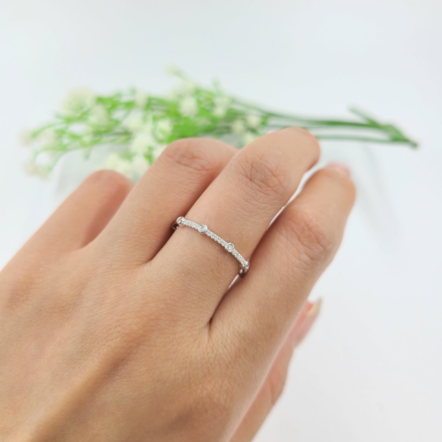 Diamond Ring/Minimalist Ring/Anniversary Diamond Ring/Stackable Diamond Band/Unique Gold Diamond Ring Gift for her/Anniversary Gift