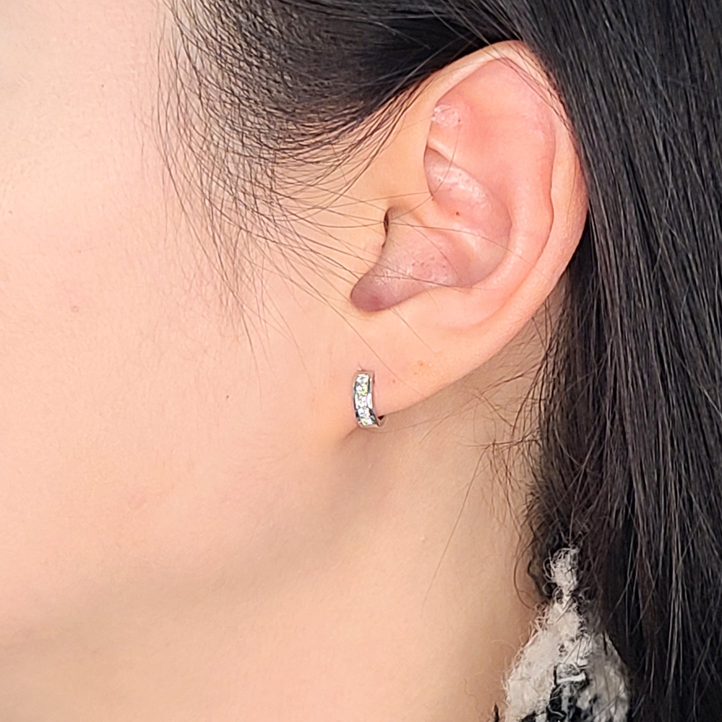 Diameter 9.5mm mini hoop earrings/dainty Diamond Cartilage simple Hoop Earrings/ Handmade 3mm Width Cartilage Hoop Earrings/Anniversary gift