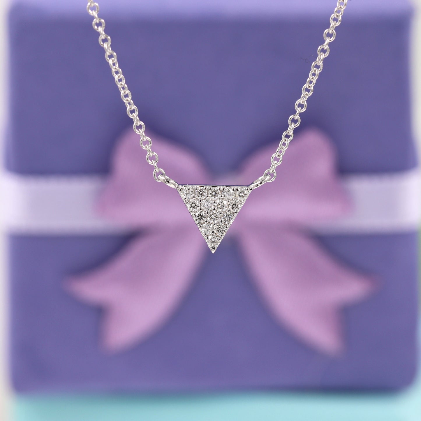 Diamond Necklace/ Round Diamond Triangle / Simple Diamond Necklace / 14k Gold Dainty Diamond Pendant / Layering Diamond Necklace / Gift for Her
