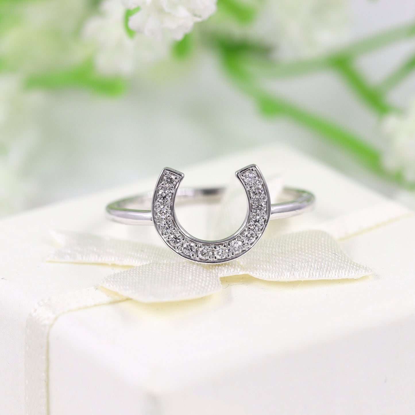 Horse shoe Diamond Wedding Band/Unique Band/14K Solid Gold Natural Diamond Horse shoe Ring/Gift for Her/Anniversary Gift