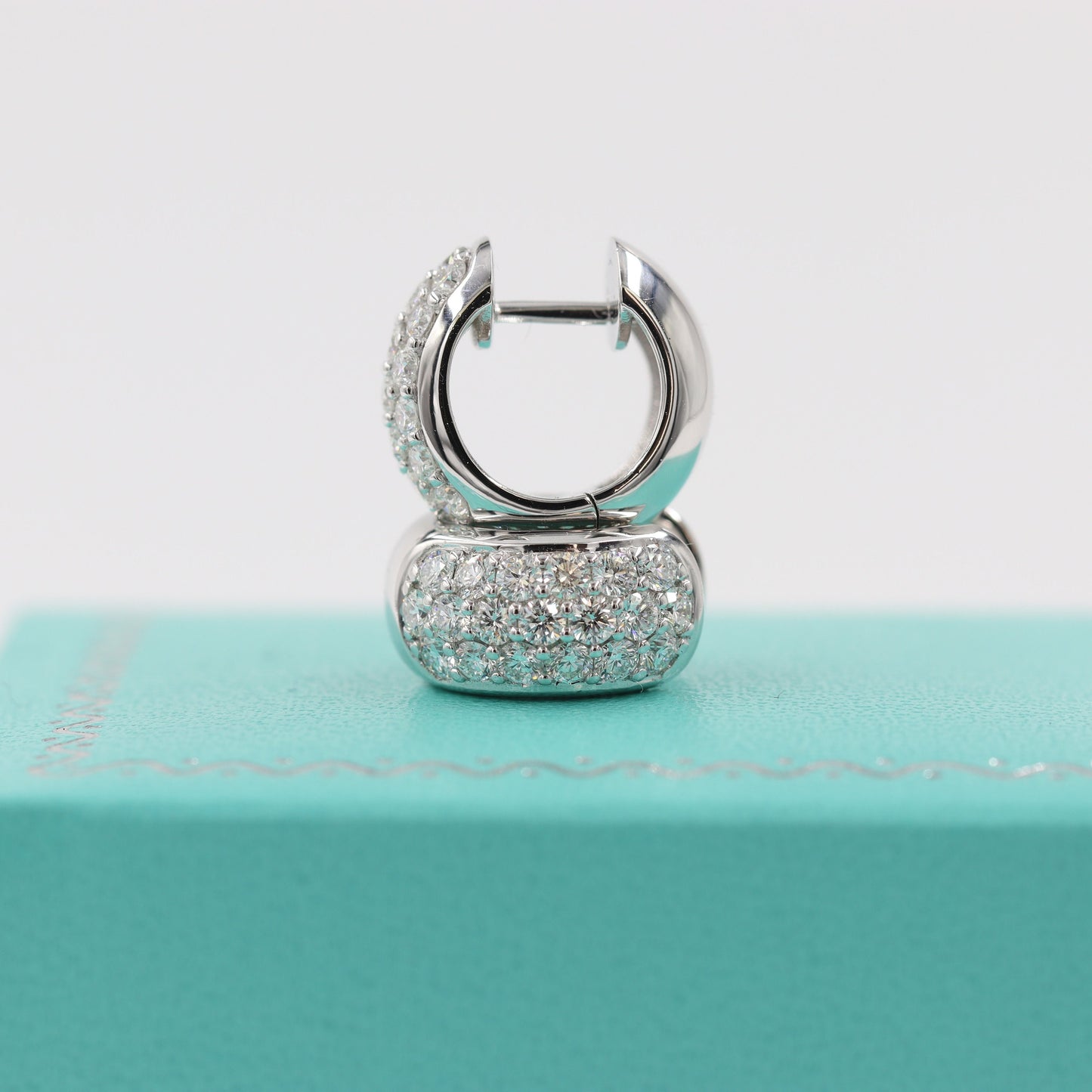 Diameter 13mm Diamond Huggies/ 14k Gold Diamond Huggie Hoops/ 6.5mmWidth Hoop Earrings/ Anniversary gift/ Gift for her