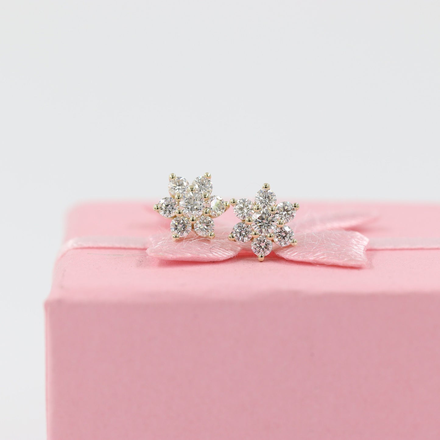Diamond Stud Earring /14K gold Flower Stud Earring/ Anniversary gift /100% Natural  Round Diamond Earring /Gift for her  Flower Stud Earring